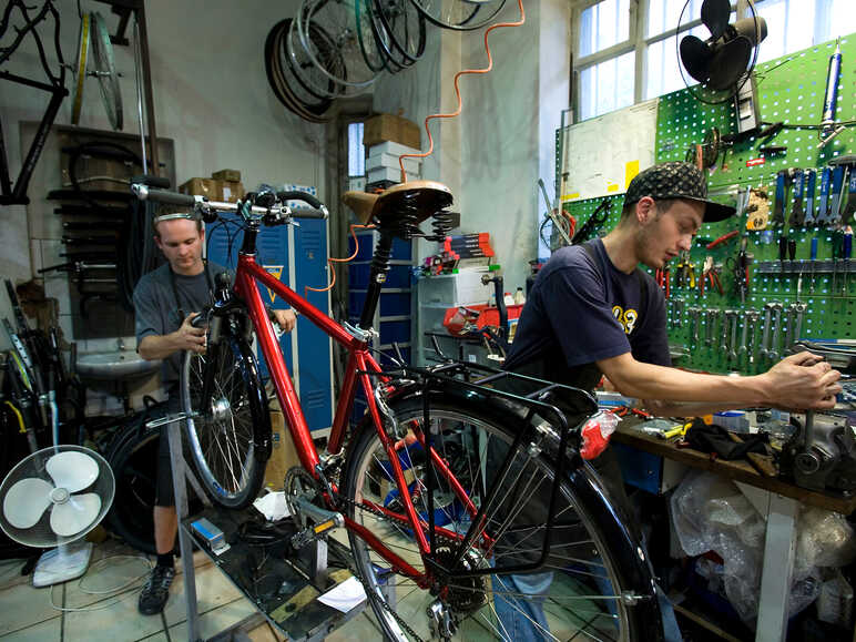 Repairing your bike in a bicycle shop