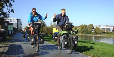 bike tours in loire