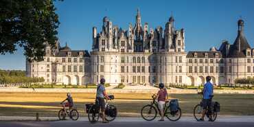 The Castles Of The Loire Valley By Bike Blois Chambord Amboise Cheverny