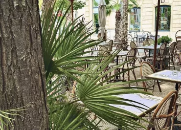 Le Café Victor Hugo