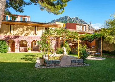 Hôtel Les Arcades - Le Lion d'Or