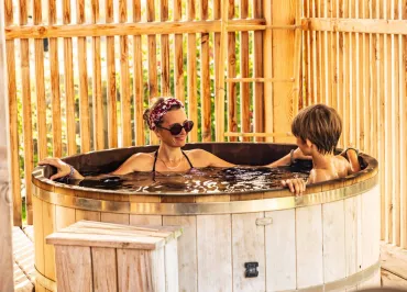 "Les Lodges de la Viarhôna": the spa cottages