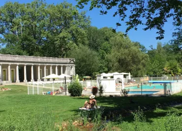 Piscine et espaces vert