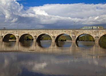 Croisière Déjeuner sur le Canal Latéral à la Loire