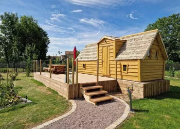 Village des fées-cabane magique