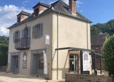 Office de Tourisme Vallée de la Dordogne - Bureau d'accueil de Collonges-la-Rouge