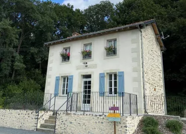 Les Refuges du Halage : Gîte d'étape La Fourmondière supérieure