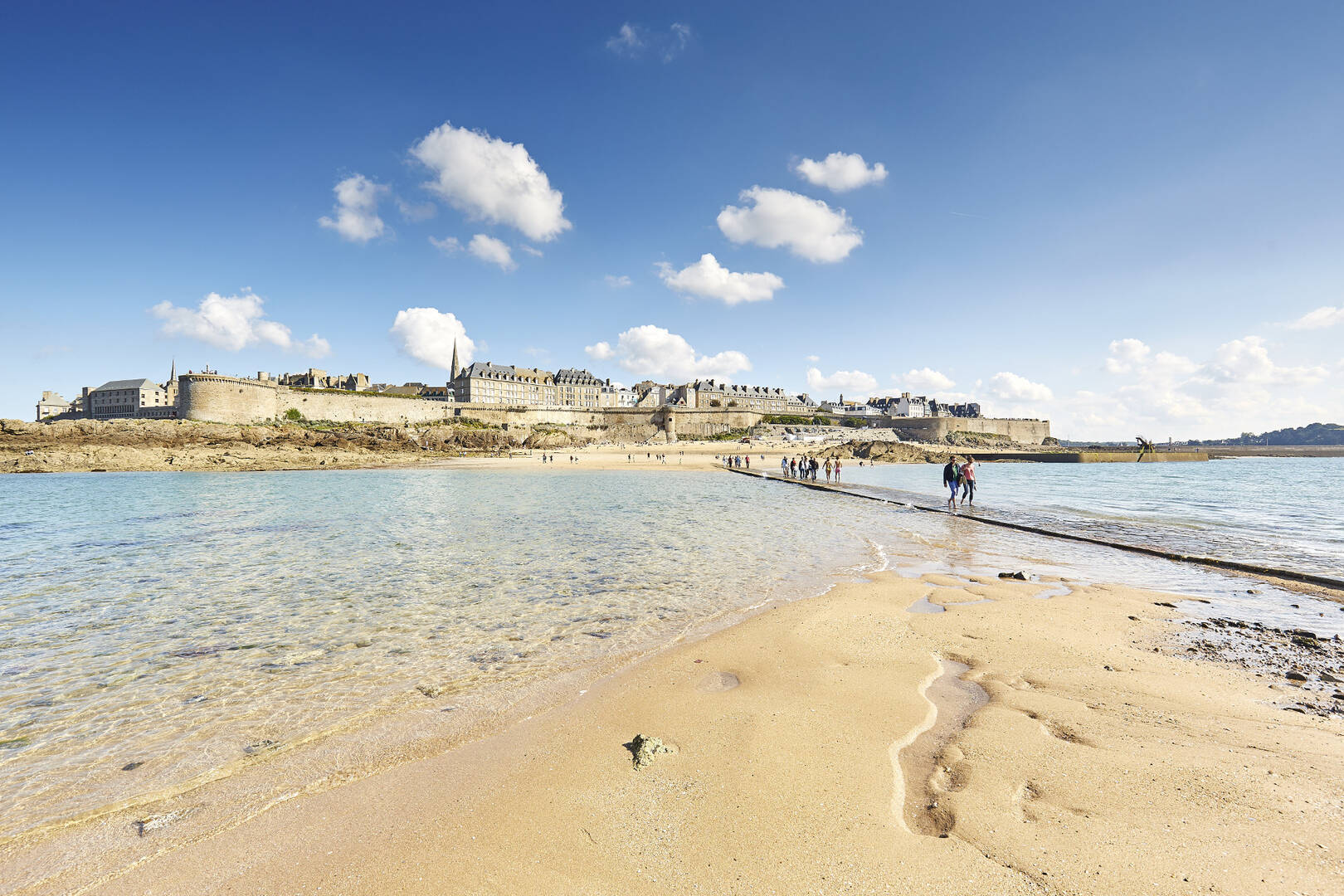 La Velomaritime Eurovelo 4 Bis St Malo Pleslin Trigavou