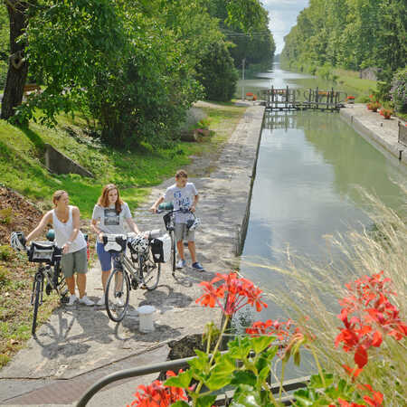 Canal cheap cycle routes