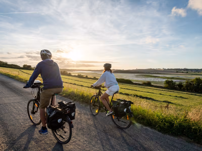 Coucher de soleil à vélo à Saint-Père-Marc-en-Poulet