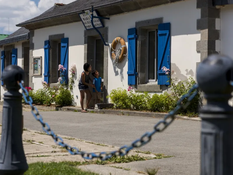 Ecluse marine de Guily Glaz à Port-Launay