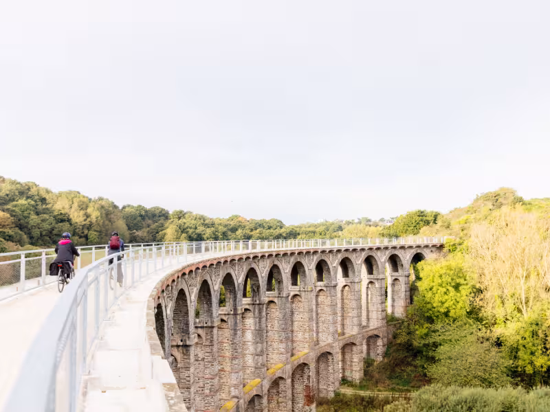 Viaduc de Douvenant à vélo