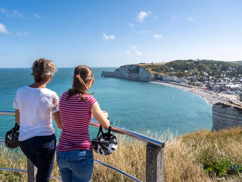 Vue sur Etretat