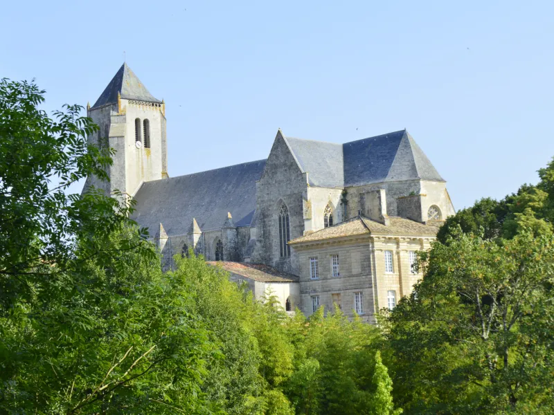 Abbaye Royale de Celles-sur-Belle