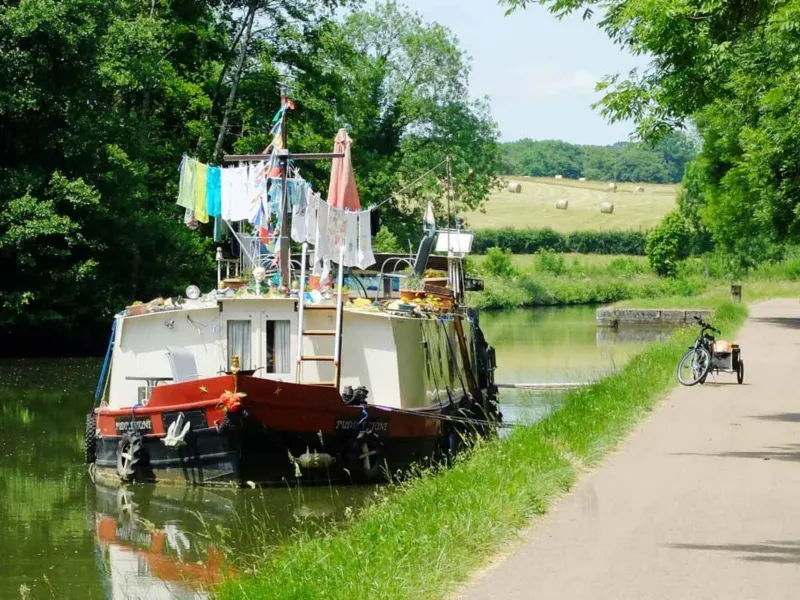 Canal du Nivernais avec Grand Angle