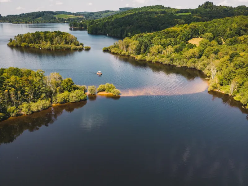 Lac de Vassivières vu du ciel