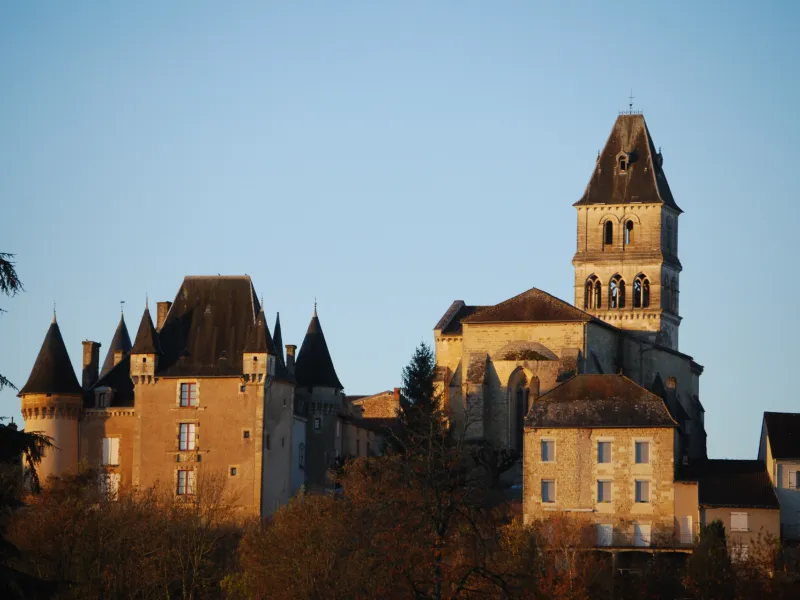 Église et château de Thiviers