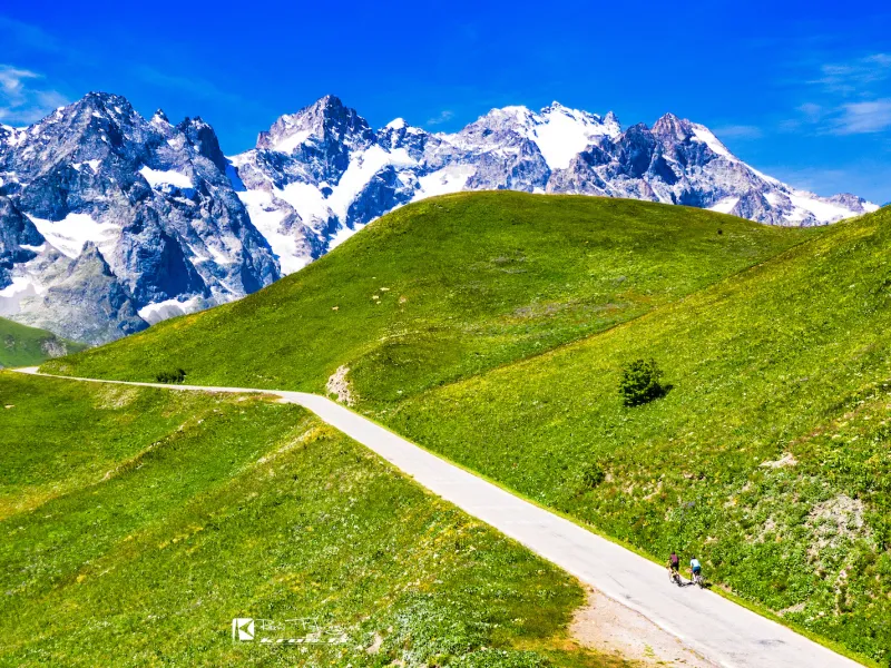 Glaciers et sommets du massif des Ecrins