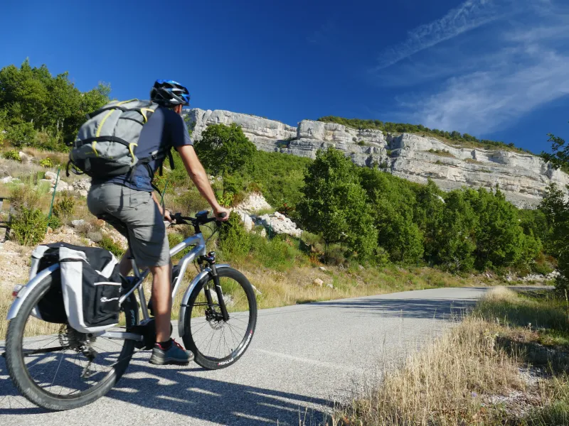À vélo sur la Route des Pierres écrites 