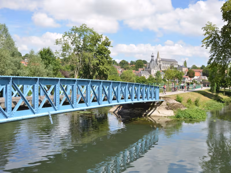 Passerelle sur la Somme à Long