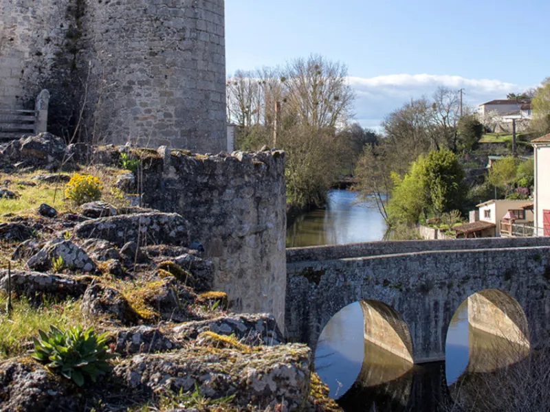 Porte Saint-Jacques à Parthenay