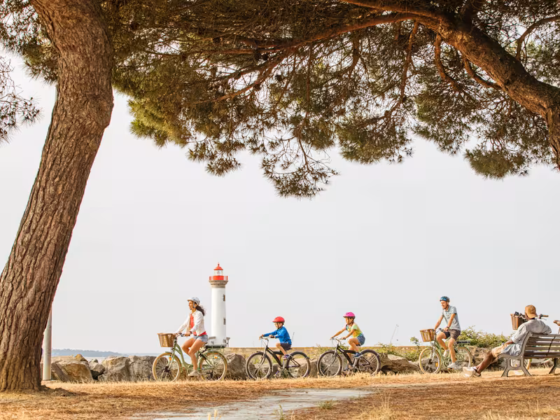 Au "Vieux Môle" à vélo - La Vélidéale