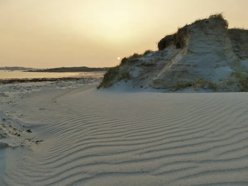 Baie de Goulven au crépuscule