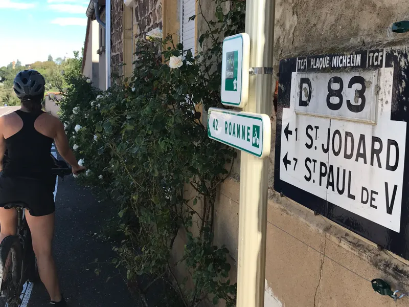 Balisage de la Véloire à Pinay