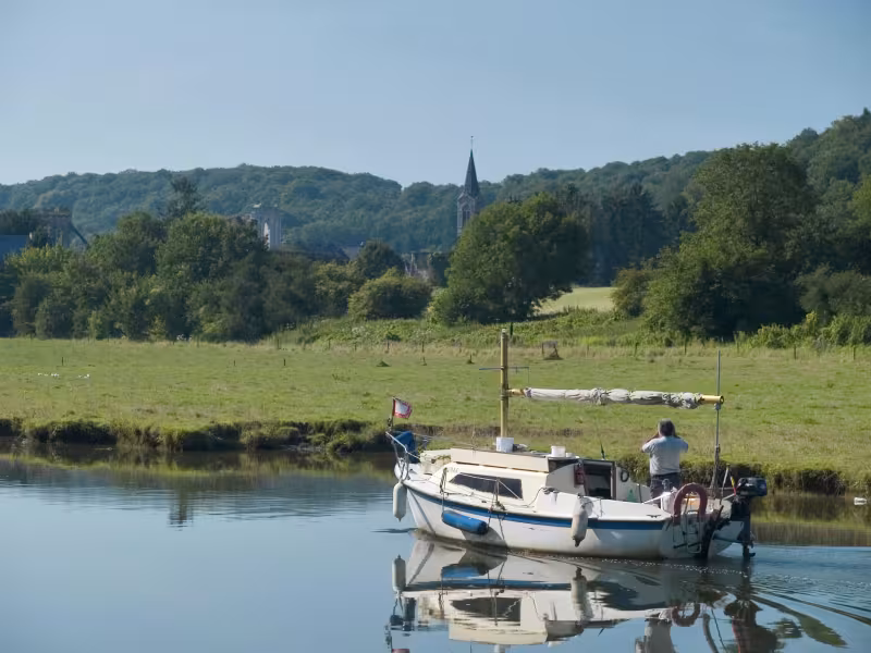 Tourisme fluvial sur la Sambre La Scandibérique