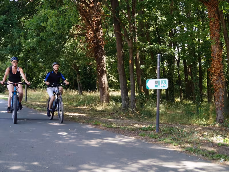 Sur la boucle vélo F2 et la Véloire 