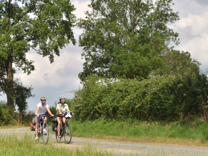 Vélo en campagne entre Parthenay et Niort - La Vélo Francette