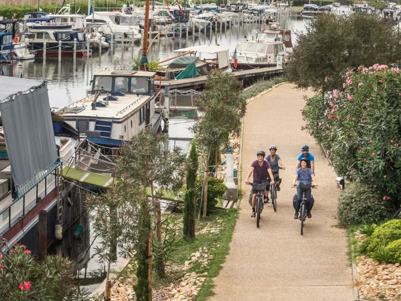 Canal du Rhone à Sète - Aigues-Mortes