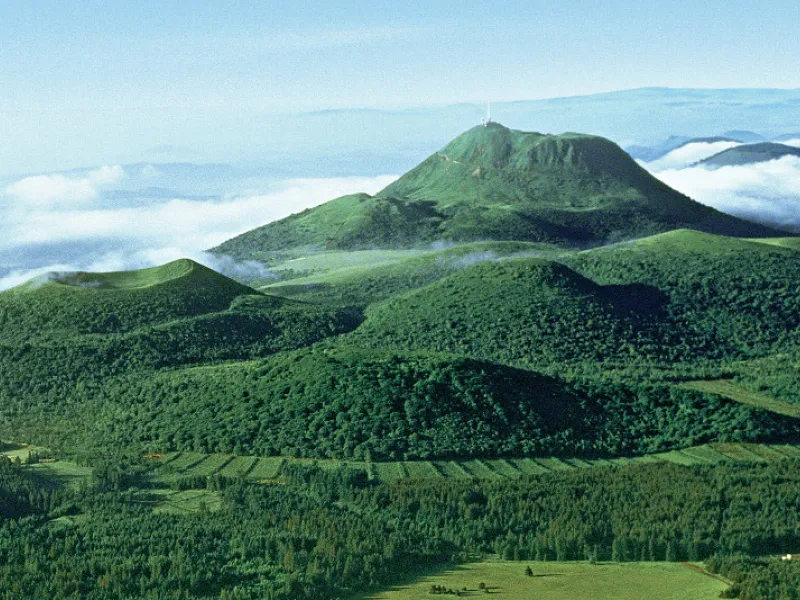 La Chaîne des Puys et ses volcans
