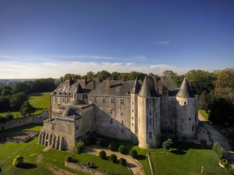 Vue en plongée du château de Meung-sur-Loire