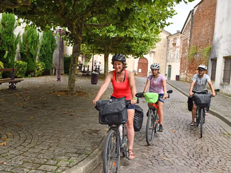 Trio cyclistes à Clairac