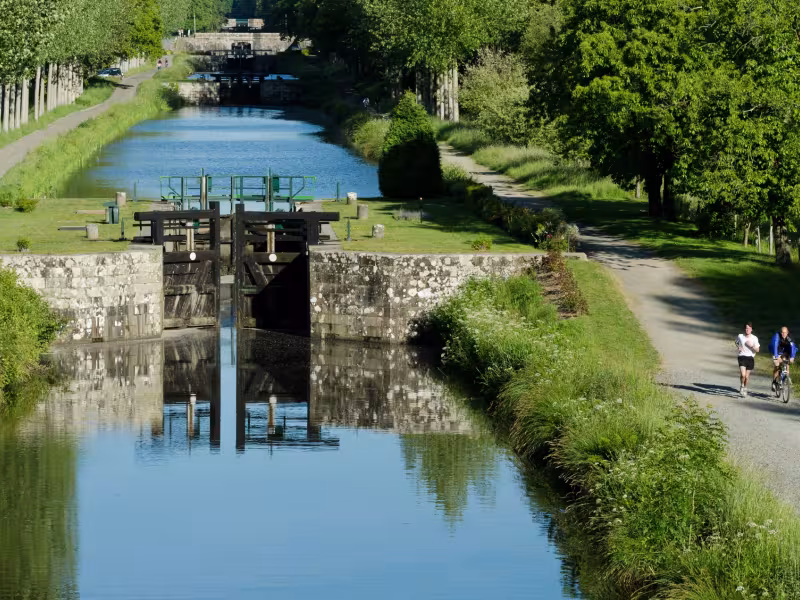 Le canal d'Ille et Rance vers les écluses d Hédé-Bazouges