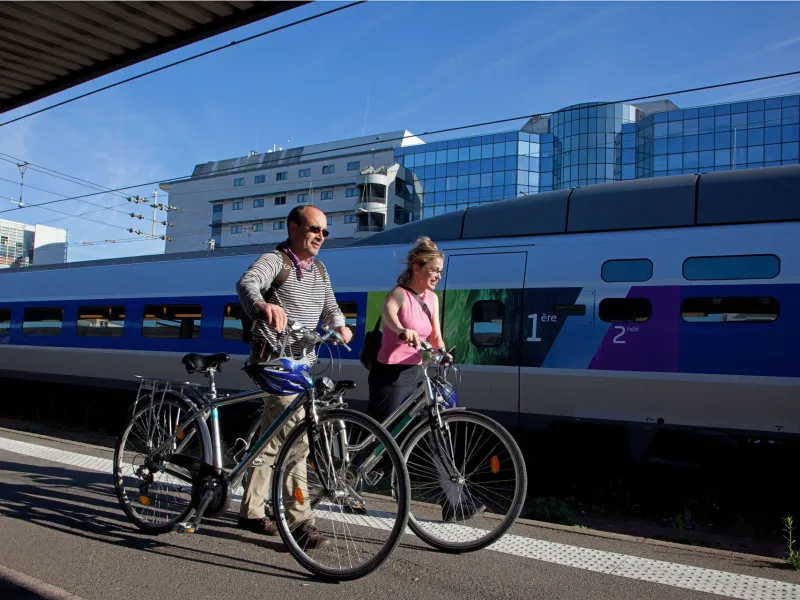 Gare de Tours - Train et vélo