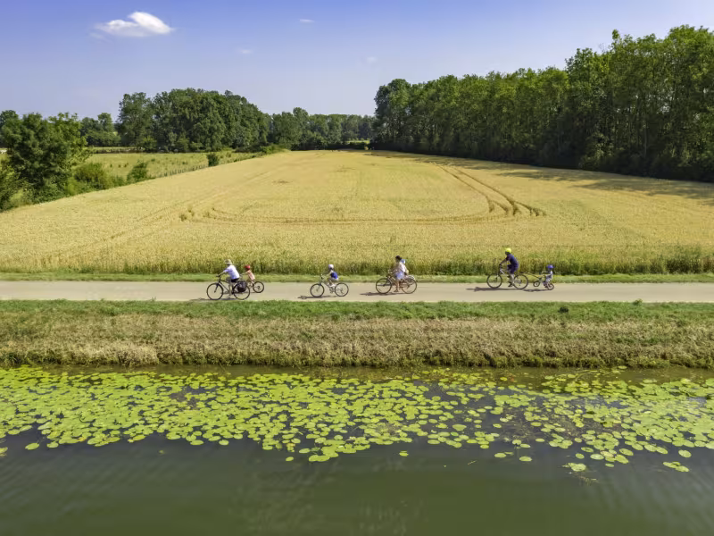 En arrivant à Saint-Jean-de-Losne