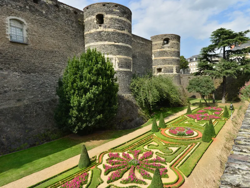 Jardin dans les douves du Château d'Angers