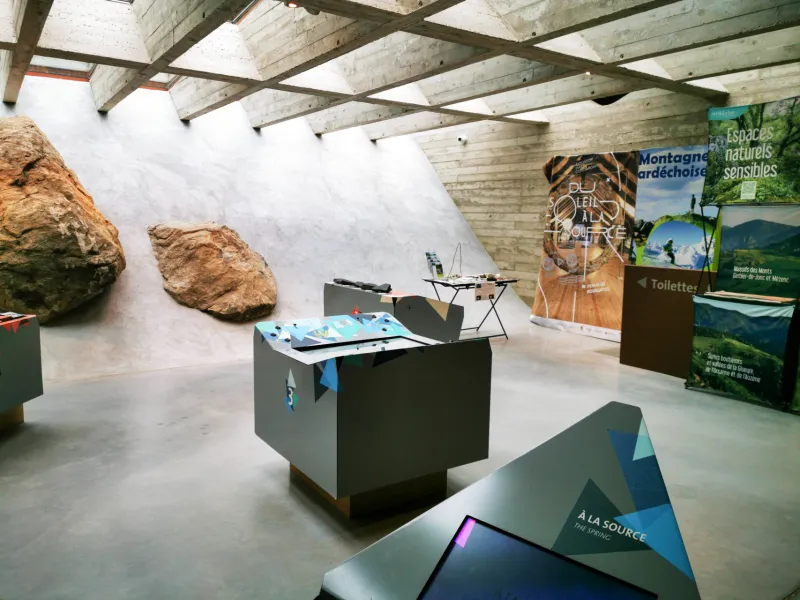 La maison de site du Mont Gerbier de Jonc - Sainte-Eulalie