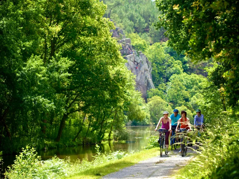 Sur La Vélodyssée et le canal de Nantes à Brest