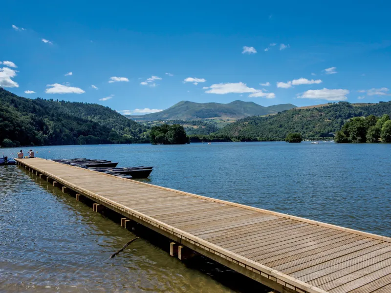 Lac Chambon et massif du Sancy