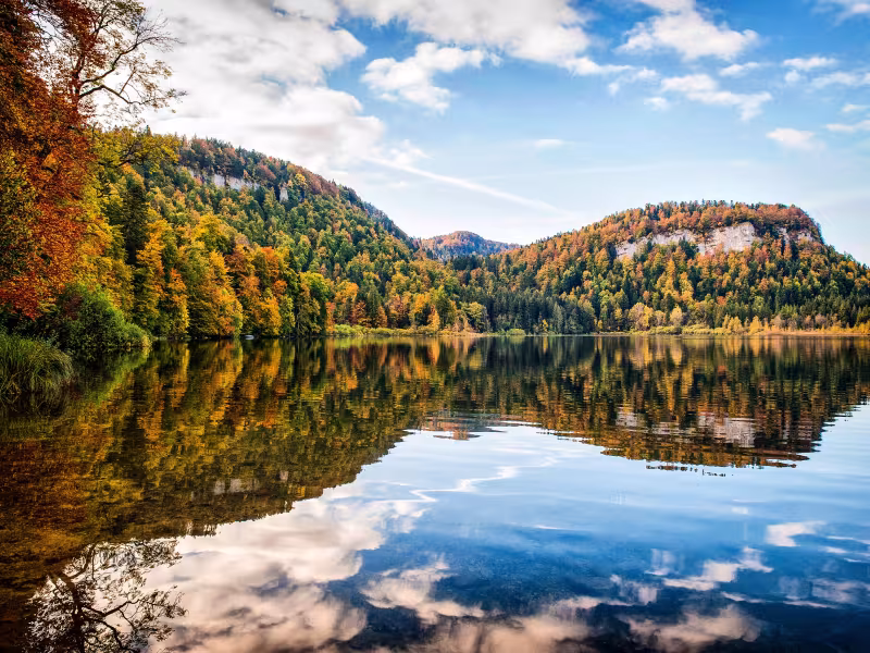 Lac de Bonlieu en automne