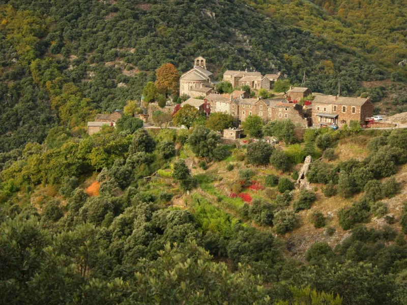 Le village de Thines