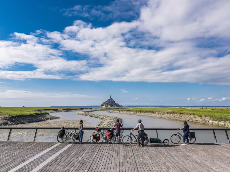 mont-saint-michel-veloscenie-france-a-velo