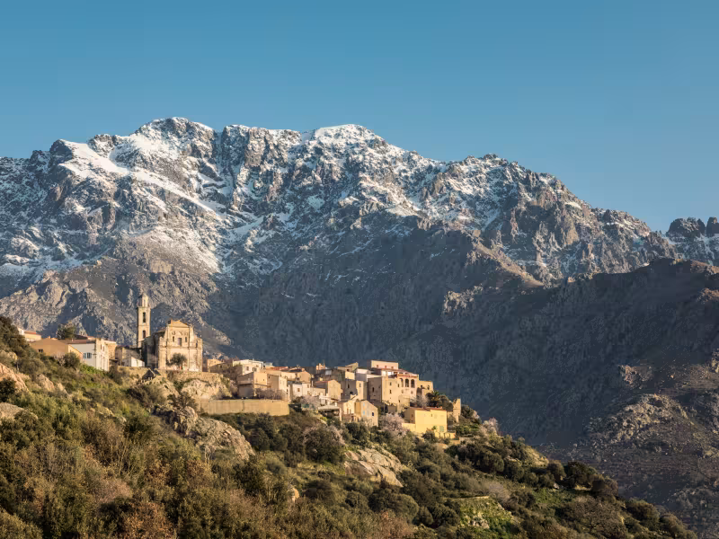 Montemaggiore et le Monte Grosso
