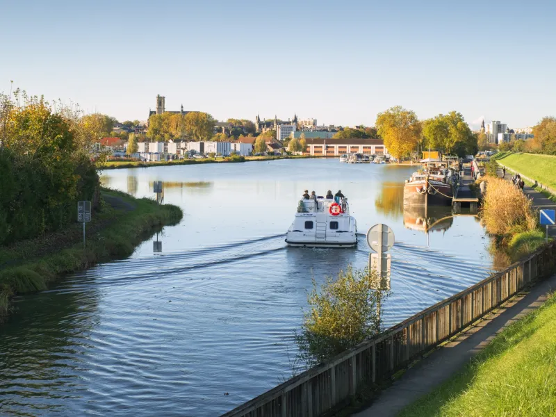Bateau habitable sur la Loire à Nevers