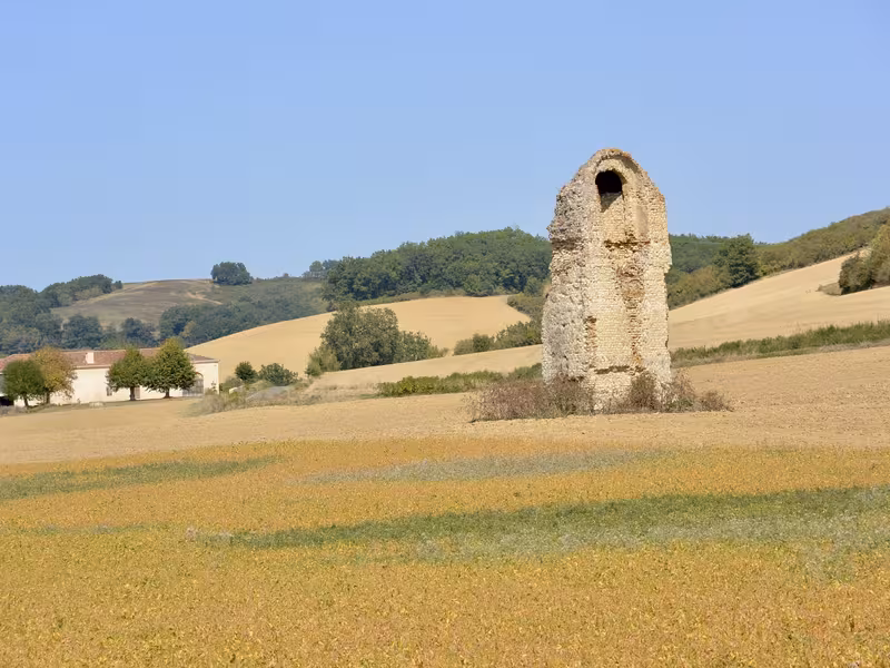 Pile gallo-romaine dans la Vallée de la Baïse à vélo
