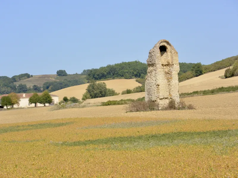 Pile gallo-romaine dans la Vallée de la Baïse à vélo