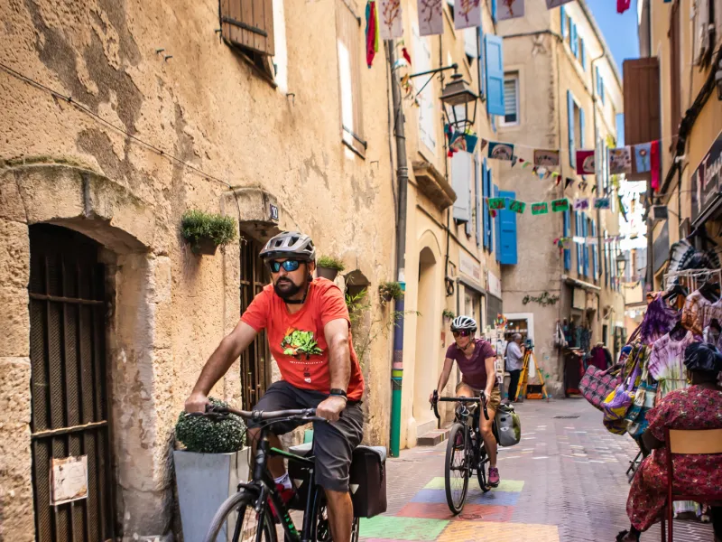 Ruelles de Manosque à vélo